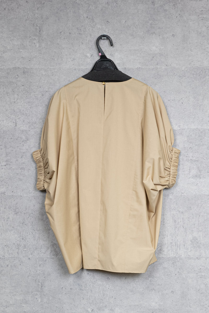 日本製 澎袖設計上衣 / BLOUSE