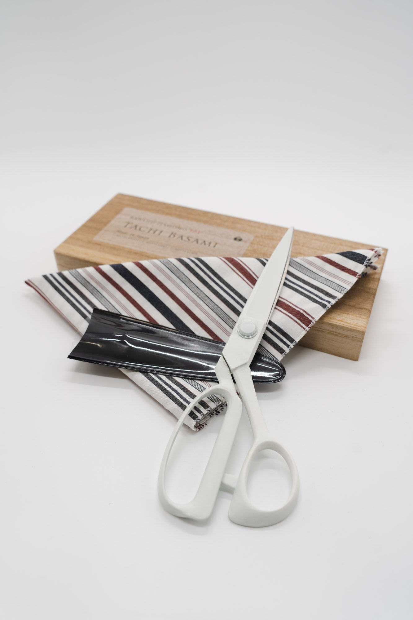 型格 裁縫剪刀 210mm / 裁鋏 TACHI BASAMI / Fabric Scissors